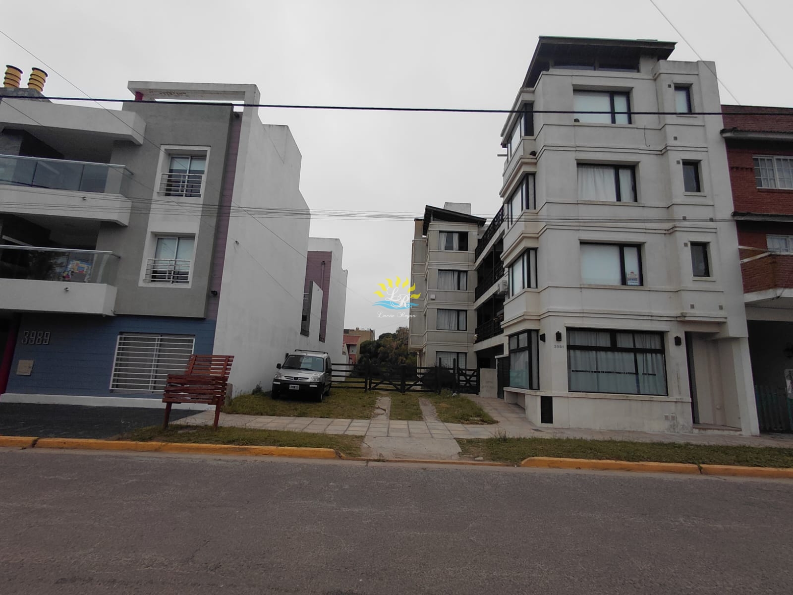 COSTA AZUL: ALQUILER TEMPORARIO 1 CUADRA DEL MAR 4 PERSONAS TERRAZA VISTA AL MAR