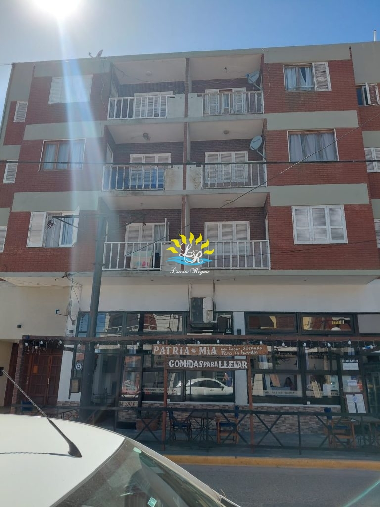 COSTA AZUL: VENTA DEPARTAMENTO 2 AMBIENTES CON EXCELENTE LUZ NATURAL A PASITOS DEL MAR