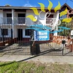 COSTA AZUL TRIPLEX VENTA 4 AMBIENTES 2 CUADRAS DEL MAR AL FRENTE ENTRADA DE AUTO PATIO Y PARRILLA